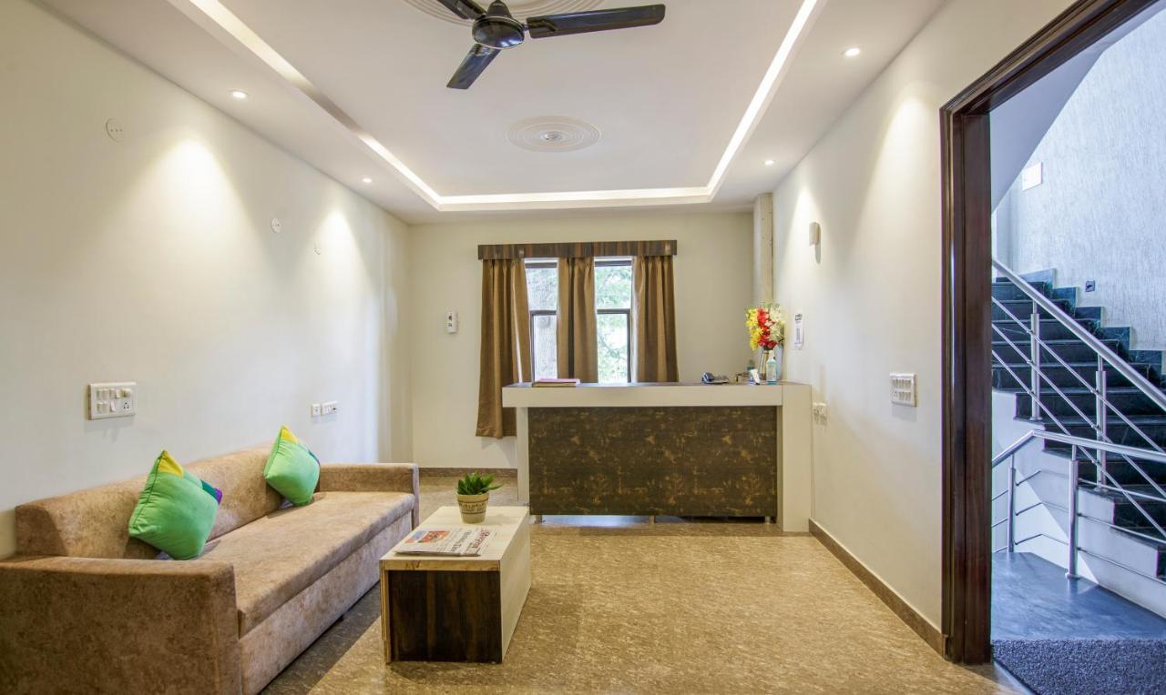 Treebo Swastika Premium Noida Exterior foto