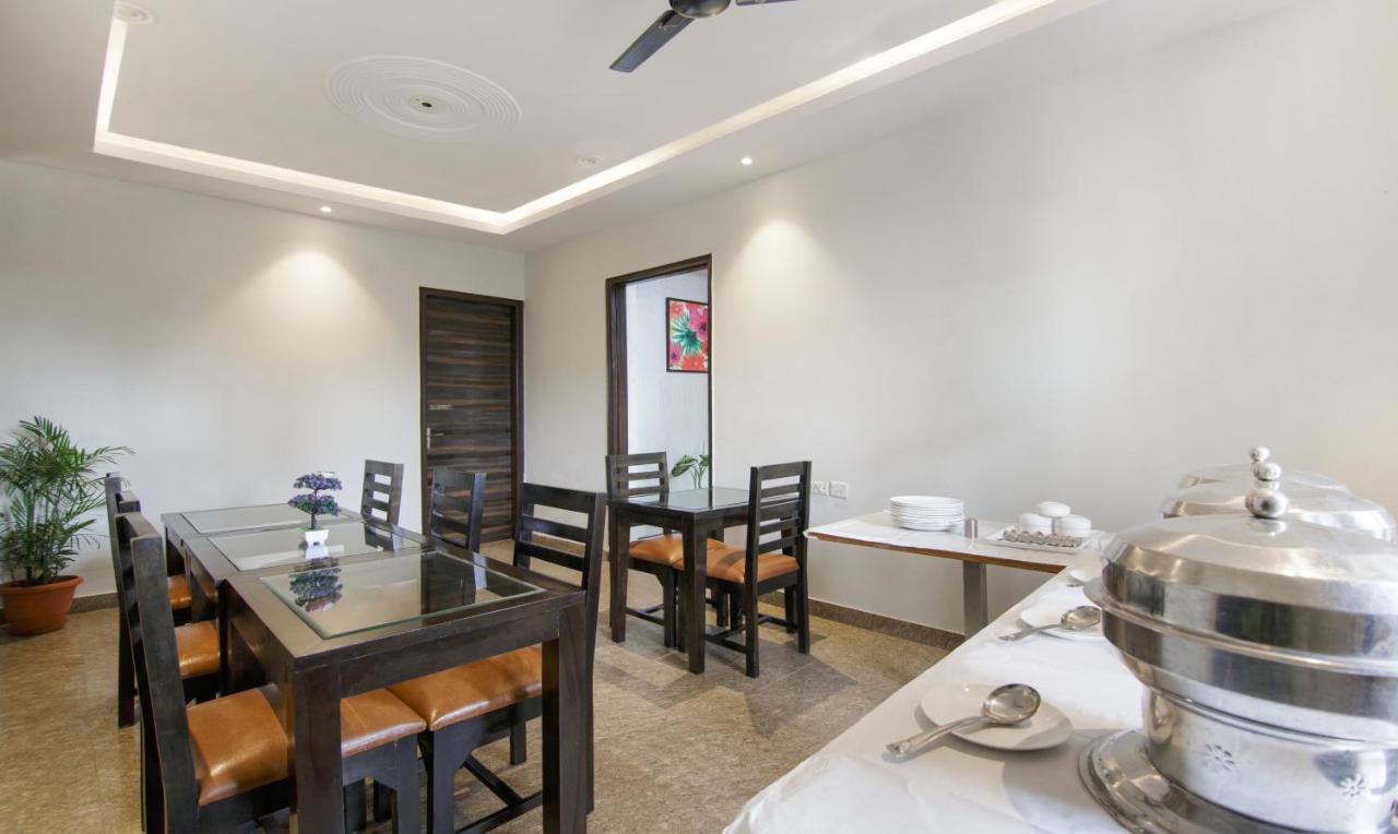 Treebo Swastika Premium Noida Exterior foto